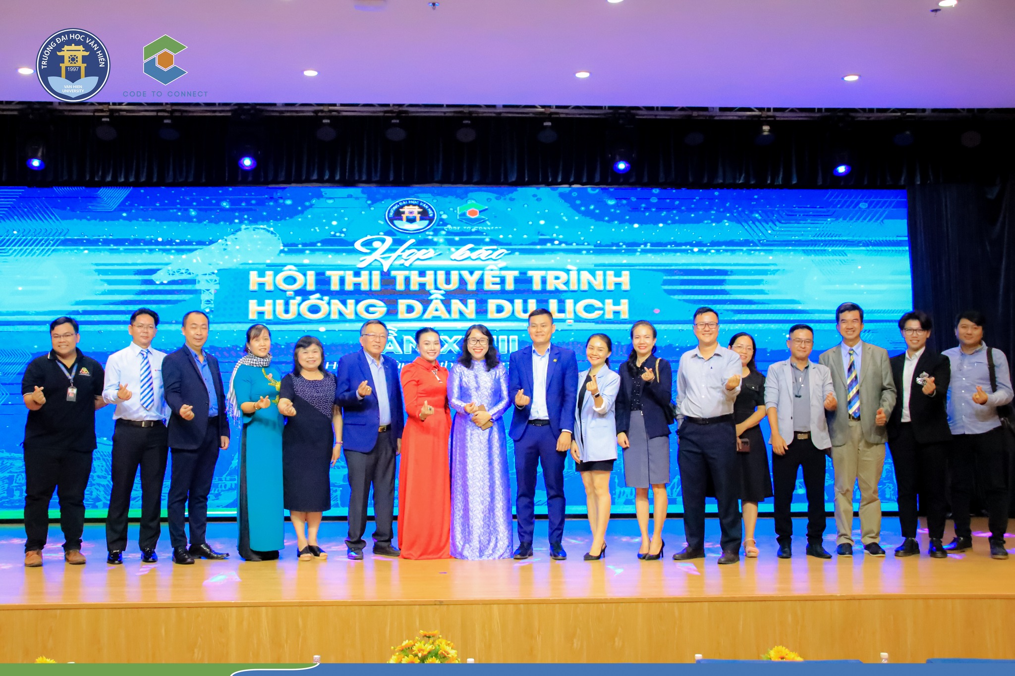 TRƯỜNG ĐH VĂN HIẾN TỔ CHỨC HỌP BÁO HỘI THI THUYẾT TRÌNH HƯỚNG DẪN DU LỊCH LẦN THỨ XVIII – NĂM 2023