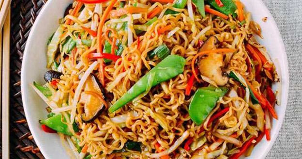CÙNG HÙNG HẬU LÀM NGAY MÓN MÌ XÀO THẬP CẨM THƠM NGON, BỔ DƯỠNG NÀY NHA CẢ NHÀ ƠI